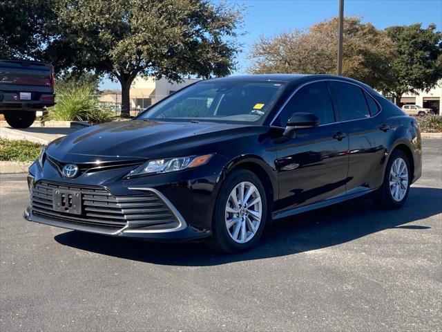 2023 toyota camry le