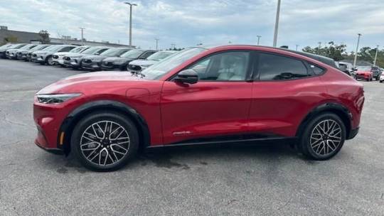 2024 Ford Mustang Mach-E premium