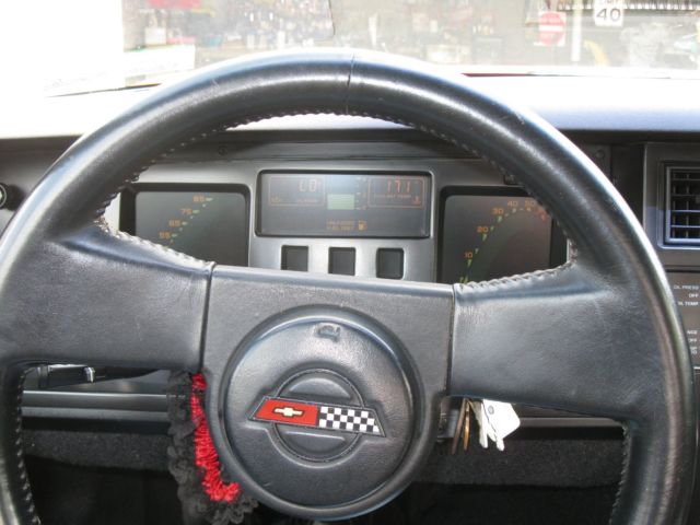 1988 corvette convertible ~red~ 4+3 speed~ mileage 33k