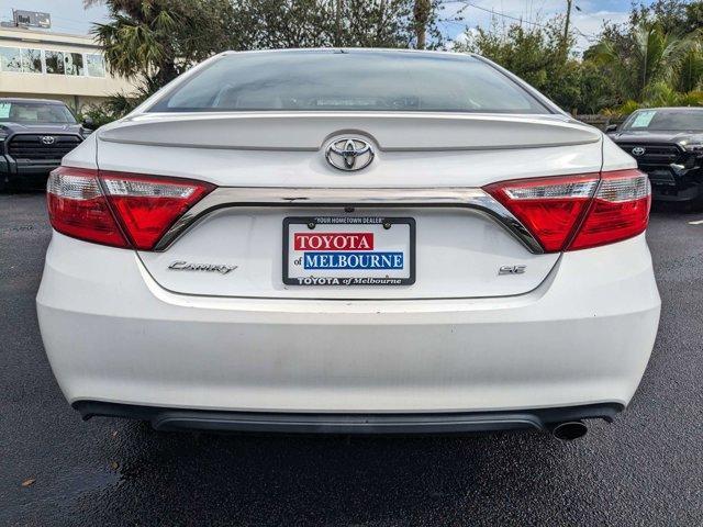 2015 toyota camry se