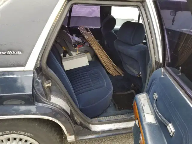 1989 blue ford crown victoria