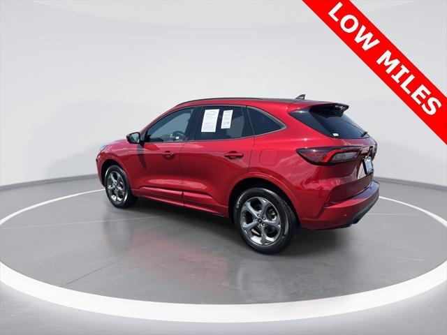 2023 ford escape st-line select