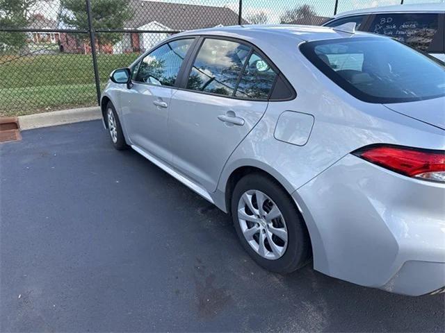 2022 toyota corolla le