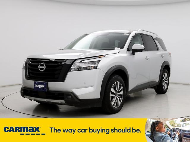 2023 nissan pathfinder sl