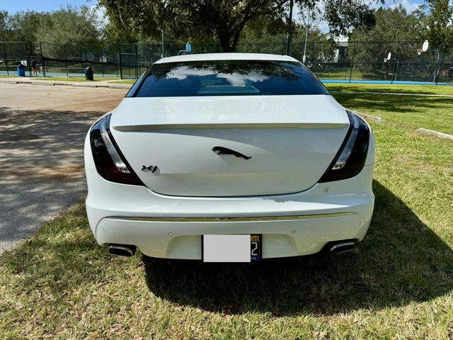 2012 jaguar xj base