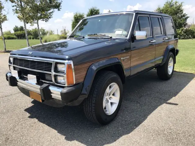 1987 jeep wagoneer limited - 1 family owned - heavily modded
