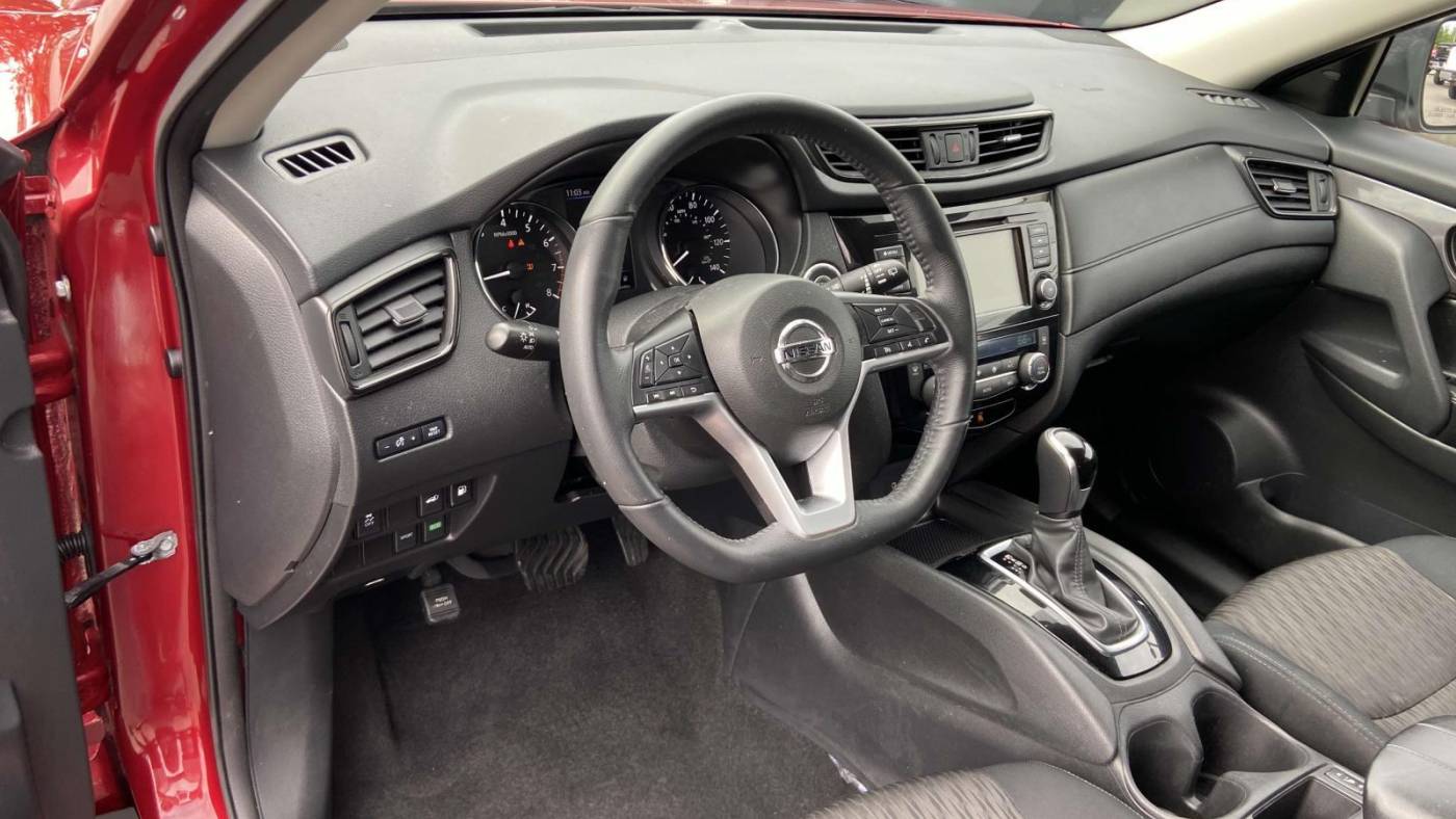 2018 nissan rogue sv