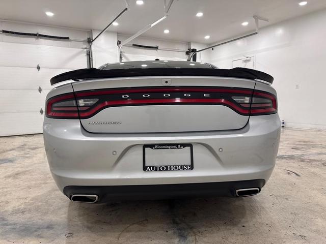 2020 dodge charger sxt