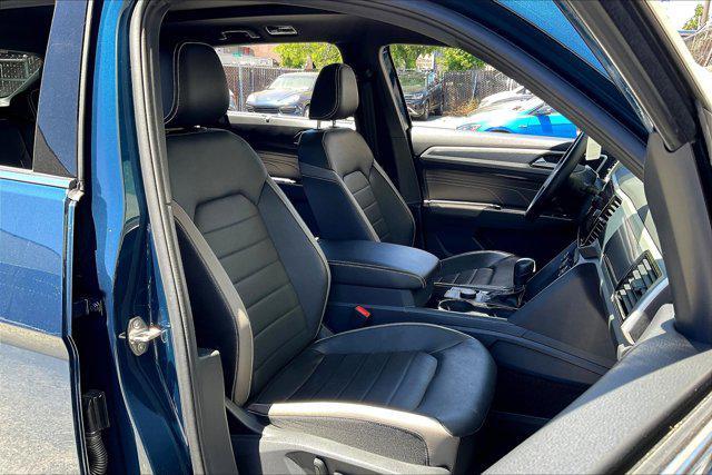 2023 volkswagen atlas cross sport 3.6l v6 sel premium r-line