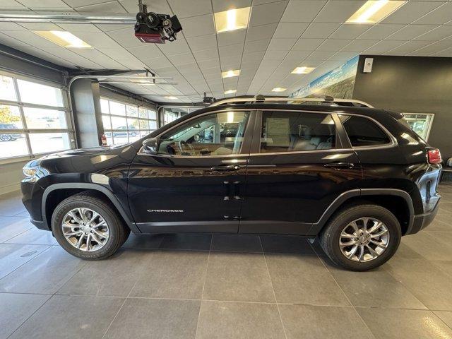 2021 jeep cherokee latitude lux