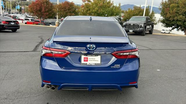 2024 toyota camry hybrid se