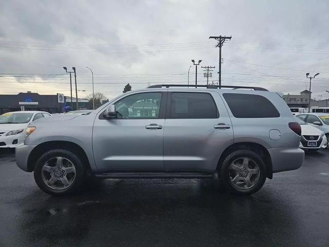 2012 toyota sequoia sr5
