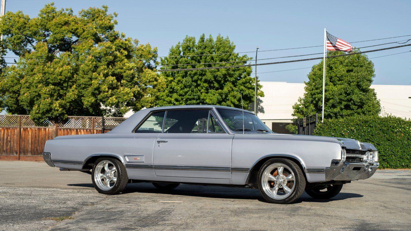 1965 oldsmobile 442 4 speed manual coupe 400 v8 engine