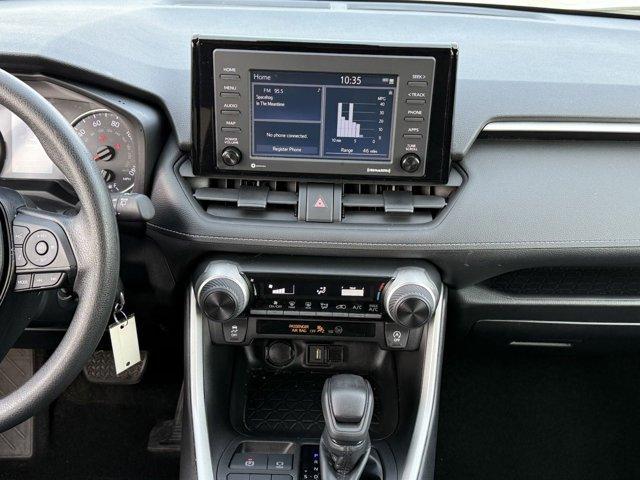 2021 toyota rav4 le