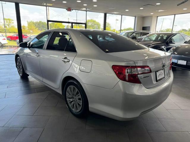 2013 toyota camry le
