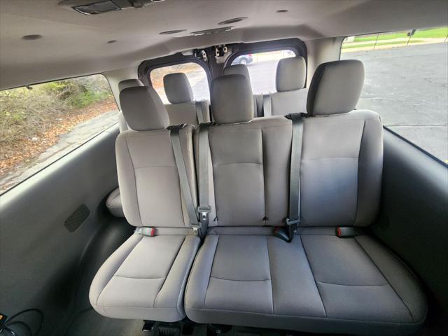 2017 nissan nv passenger nv3500 hd sv v8