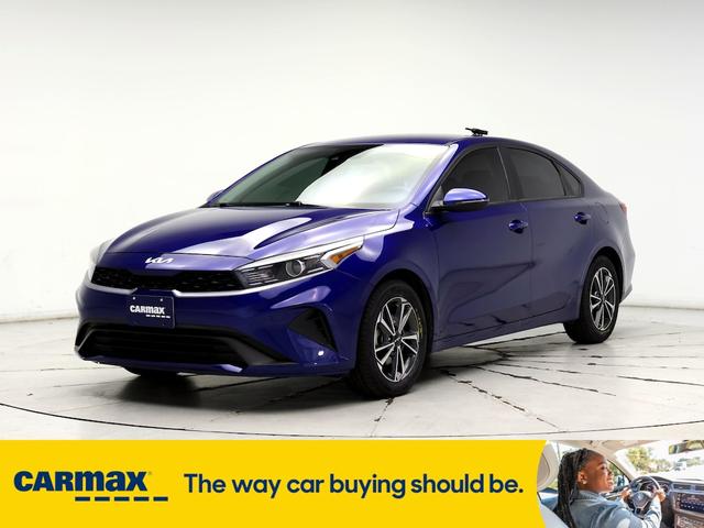 2022 kia forte lxs