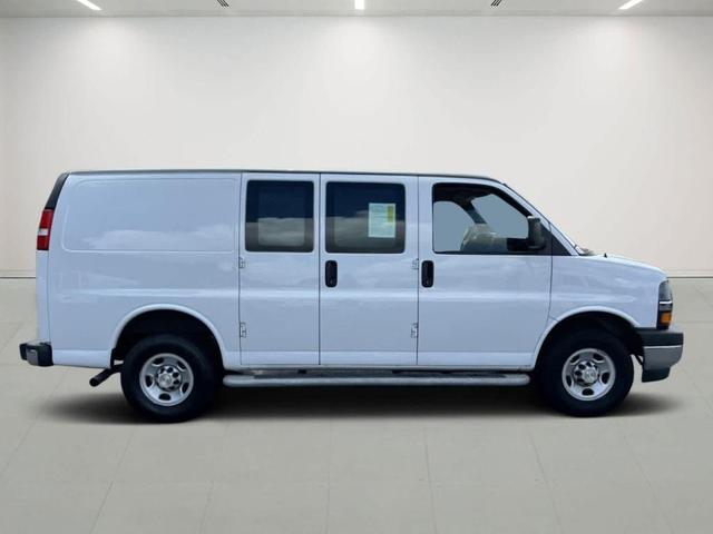 2022 chevrolet express 2500 work van