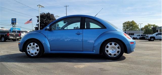 2010 volkswagen new beetle 2.5