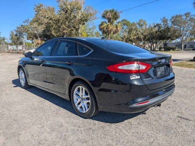 2013 ford fusion se