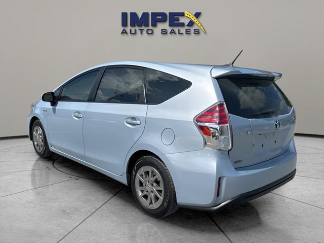 2016 toyota prius v four