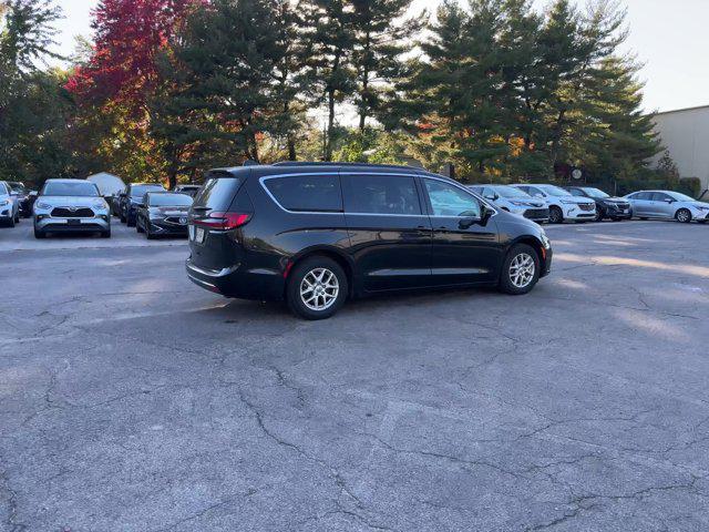 2022 chrysler pacifica touring l