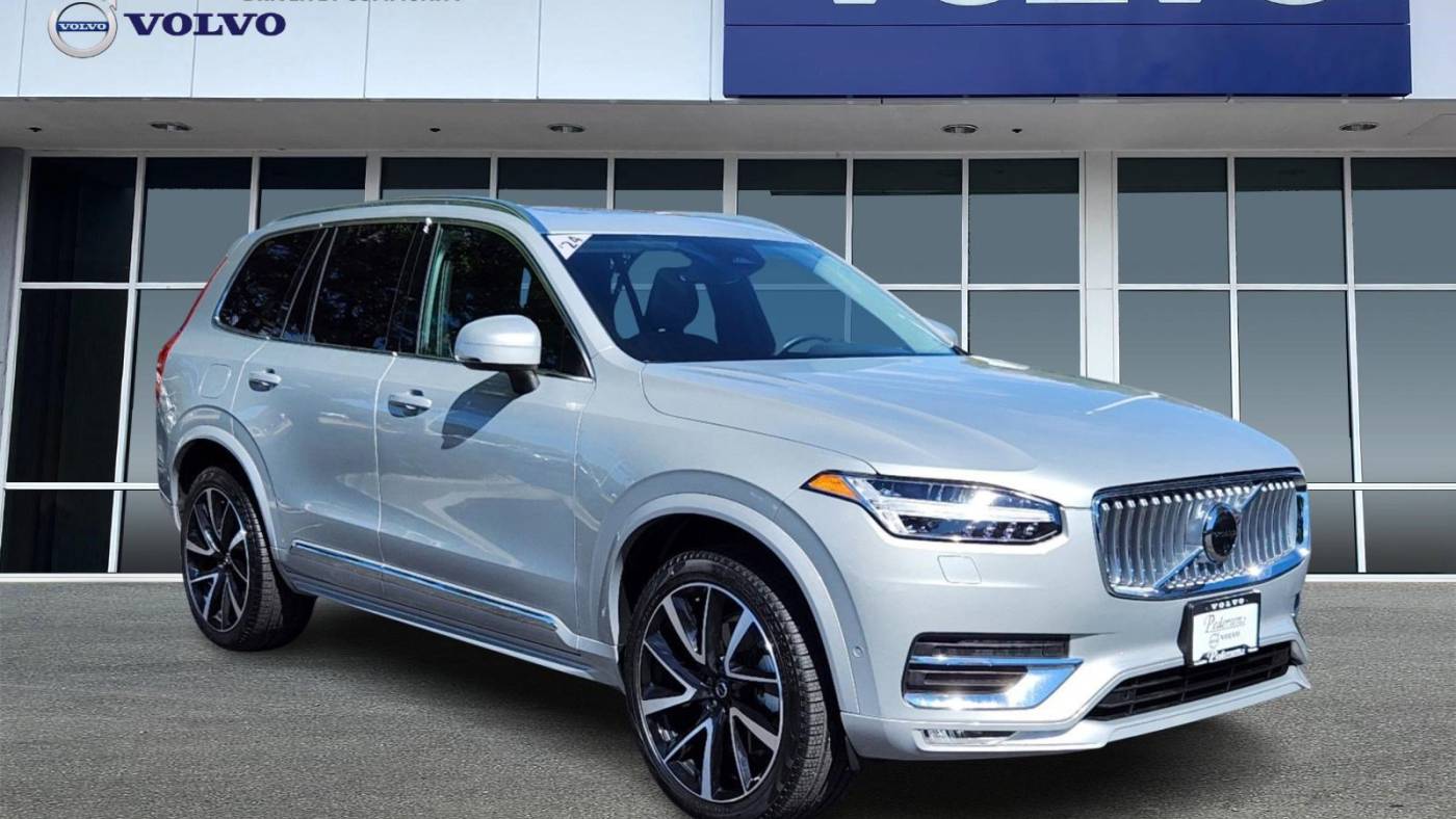 2024 volvo xc90 b5 plus bright theme