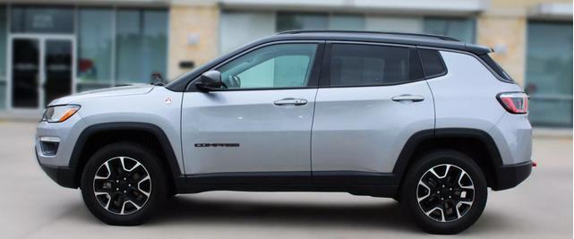 2020 jeep compass trailhawk