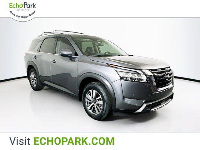 2023 nissan pathfinder sl fwd
