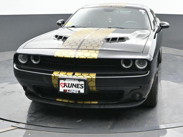 2018 dodge challenger sxt