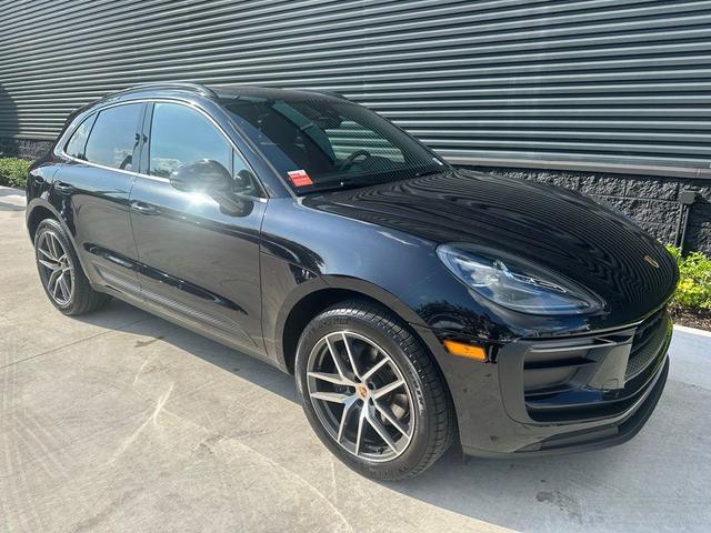 2024 porsche macan t