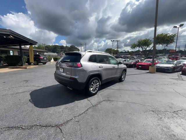 2021 jeep cherokee latitude lux