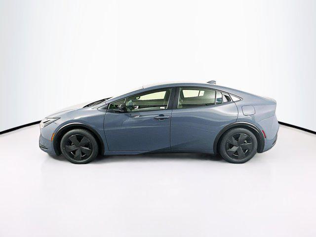 2023 toyota prius le