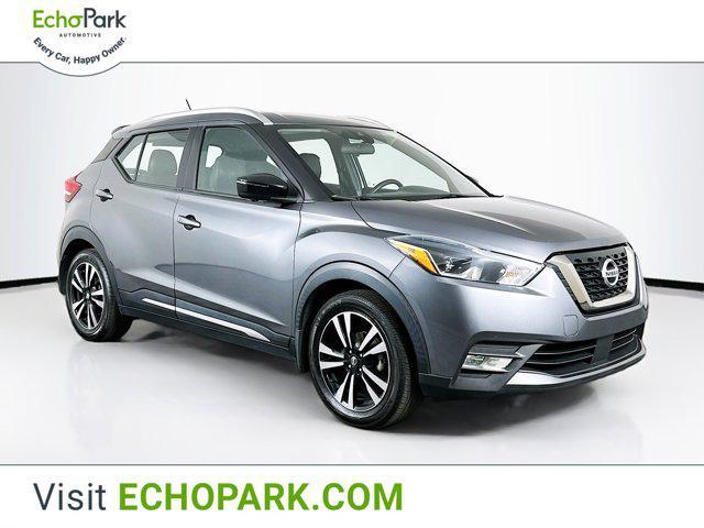 2020 nissan kicks sr