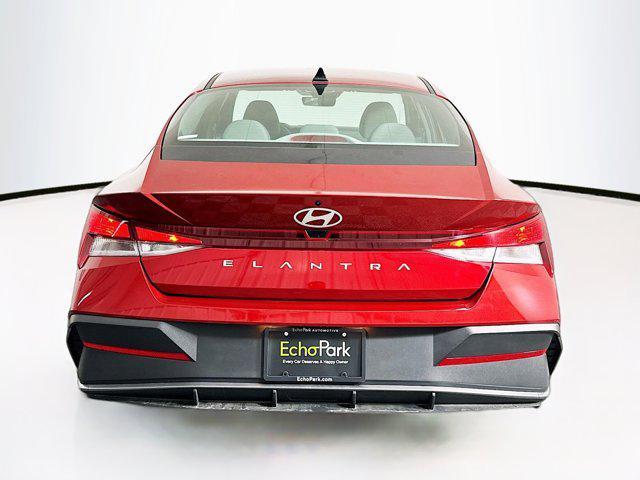 2024 hyundai elantra se