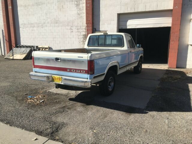 1985 ford f-150 4x4 lariat v8 efi