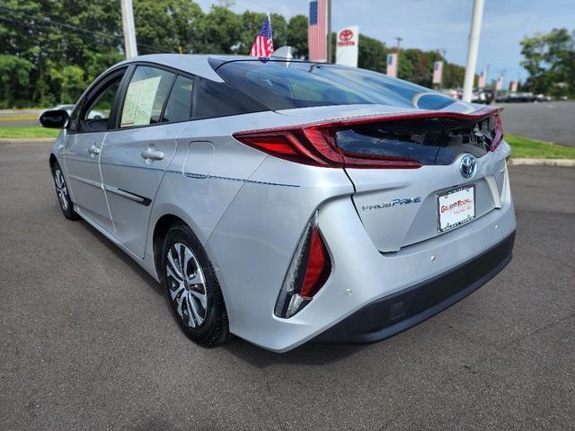2021 toyota prius prime limited