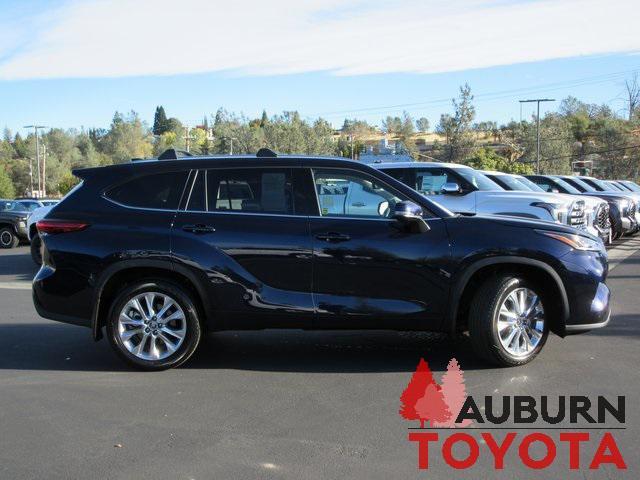 2022 toyota highlander limited