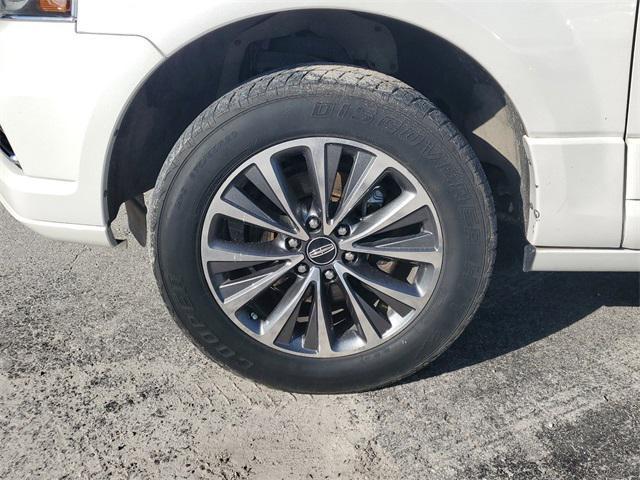 2017 lincoln navigator select