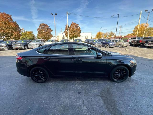 2013 ford fusion se