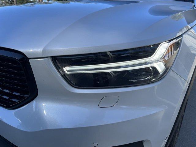 2021 volvo xc40 t5 r-design