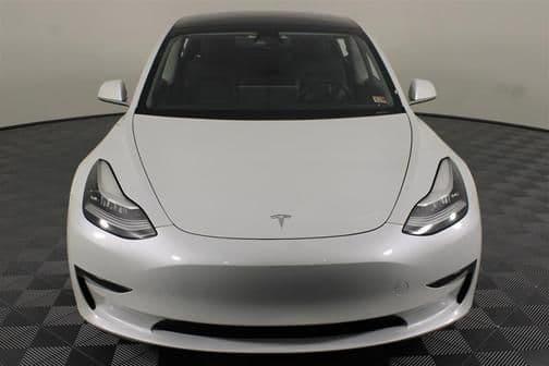 2020 tesla model 3 in chicago, illinois