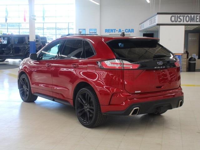2021 ford edge st