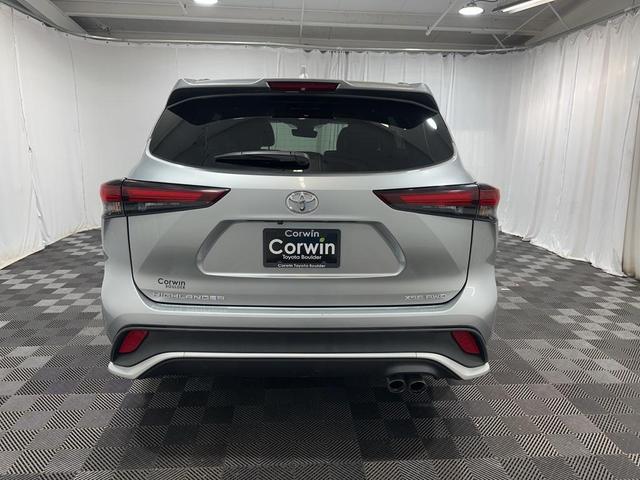 2024 toyota highlander xse