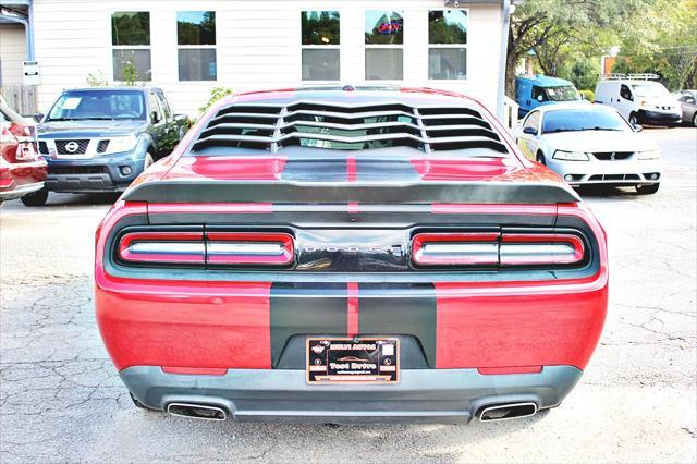 2016 dodge challenger sxt