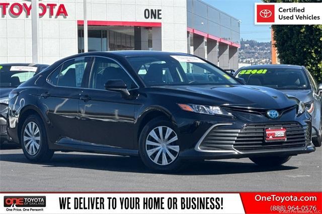 2023 toyota camry hybrid le