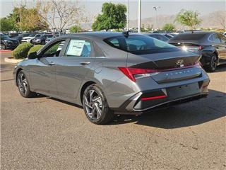 2024 Hyundai Elantra limited
