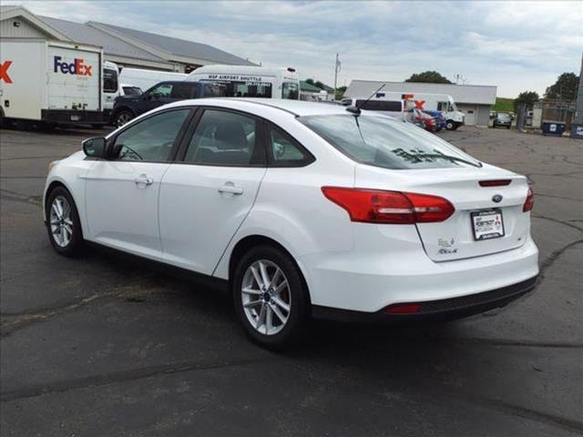 2017 ford focus se