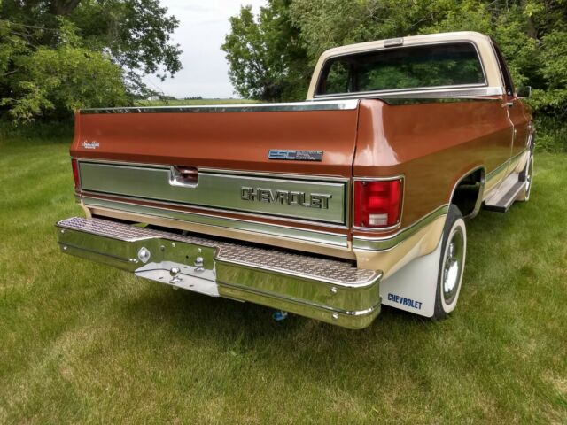 **amazing** 1982 chevrolet silverado k10 4x4 9,814 actual miles