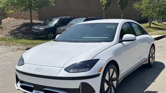 2025 Hyundai IONIQ 6 se